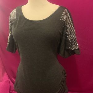 Espresso gray t. Size M. Like new. Jewelled shoulders . Sinched sides
